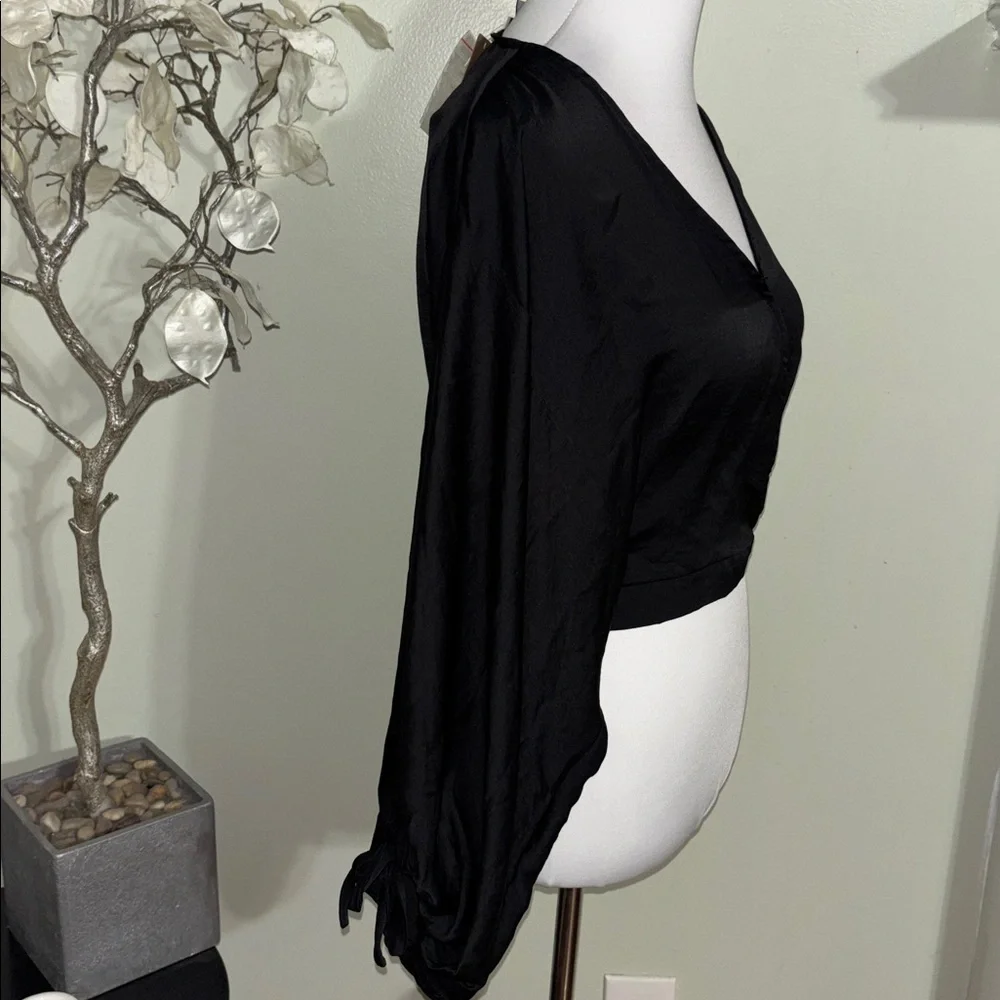 FAVLUX Black V Neck Crop Top Oversized Sleeves